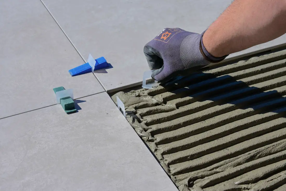 Tile levelling clips and spacers